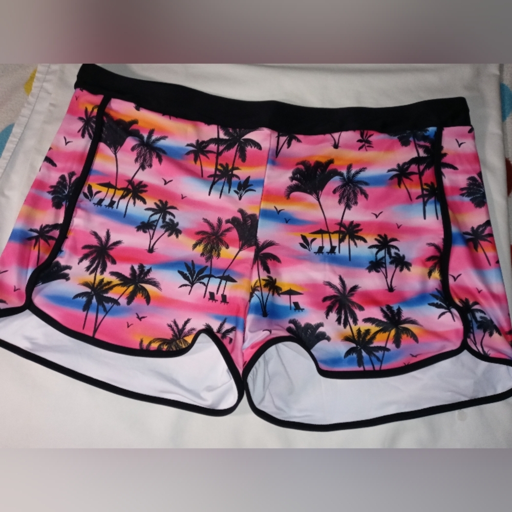 NWOT Plus Size Womens XL Booty Shorts.